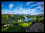 Anglia, Hrabstwo Derbyshire, Park Narodowy Peak District, Dolina Upper Derwent Valley, Jezioro Ladybower Reservoir, Wzgórza, Lasy