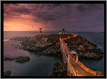 Most, Latarnia morska Faro de Tabarca, Wyspa Isla Pancha, Ribadeo, Hiszpania, Morze, Zachód słońca