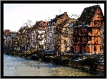 Francja, Strasbourg, Kamienice, Rzeka, Drzewa