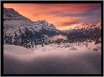 Kanada, Alberta, Park Narodowy Banff, Góry Canadian Rockies, Jezioro Peyto Lake, Zachód Słońca