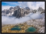 Włochy, Prowincja Bolzano, Dolomity, Jeziora Laghi dei Piani, Góry, Mgła