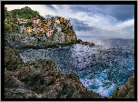Włochy, Liguria, Gmina Riomaggiore, Miejscowość Manarola, Wybrzeże, Domy, Morze