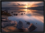 Norwegia, Jezioro Tyrifjorden, Kamienie, Wschód Słońca