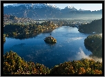 Wyspa Blejski Otok, Góry, Alpy Julijskie, Jezioro Bled, Lasy, Drzewa, Słowenia