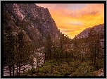Park Narodowy Yosemite, Rzeka Tuolumne, Góry, Skały, Drzewa, Wielki Kanion Tuolumne, Zachód słońca, Kalifornia, Stany Zjednoczone