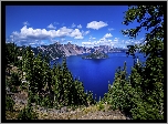Stany Zjednoczone, Oregon, Park Narodowy Jeziora Kraterowego, Jezioro Kraterowe, Wyspa Czarodzieja, Góry, Drzewa