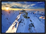 Szwajcaria, Kanton Berno,  Góry Alpy Zachodnie, Góra Schilthorn, Restauracja Piz Gloria, Zima, Śnieg