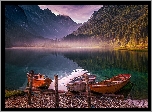 Góry, Jezioro Jagersee, Drzewa, Mgła, Trzy, Łódki, Pale, Austria