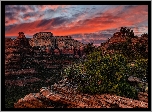 Góry, Skaliste, Szczyt, Maroon Peak, Maroon Bells, Skały, Drzewa, Rośliny, Kolorowe, Niebo, Sedona, Arizona, Stany Zjednoczone