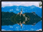 Słowenia, Wyspa Blejski Otok, Jezioro Bled, Kościół Wniebowzięcia Marii Panny, Góry