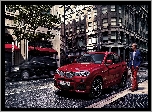 Bmw X4, Droga, Budynki