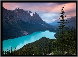Kanada, Park Narodowy Banff, Góry Canadian Rockies, Jezioro Peyto Lake, Las, Chmury