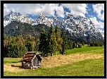 Niemcy, Bawaria, Góry Karwendel, Las, Drzewa, Drewniany, Domek, Chmury