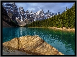 Park Narodowy Banff, Góry, Dolina Dziesięciu Szczytów, Jezioro Moraine, Skała, Drzewa, Prowincja Alberta, Kanada