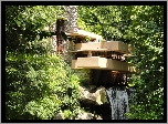 Dom, Fallingwater, Frank Lloyd Wright