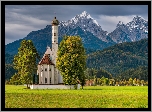 Góry, Alpy, Kościół, Eglise Saint Coloman, Drzewa, Region Allgau, Bawaria, Niemcy