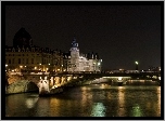 Muzeum Conciergerie, Palais de la Cité, Most Wymiany - Pont au Change, Rzeka Sekwana, Paryż, Francja