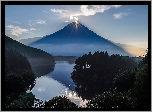 Japonia, Wyspa Honsiu, Stratowulkan Góra Fudżi, Jezioro Tanuki, Zachód słońca, Góry, Niebo, Chmury, Las