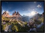 Włochy, Dolomity, Góry Tre Cime di Lavaredo, Skały, Kamienie, Przebijające Światło