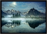 Wschód słońca, Góry, Alpy, Dolina Almtal, Jezioro Almsee, Drzewa, Mgła, Austria