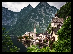 Góry, Alpy Salzburskie, Jezioro Hallstattersee, Hallstatt, Domy, Kościół, Austria