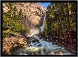 Stany Zjednoczone, Kalifornia, Park Narodowy Yosemite, Góry, Drzewa, Wodospad, Rzeka, Tęcza