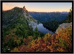Góry, Jezioro, Skały, Drzewa, Kolorowa, Roślinność