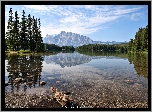 Kanada, Park Narodowy Jasper, Prowincja Alberta, Jezioro, Maligne Lake, Góry, Drzewa, Lasy