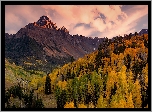 Góry, San Juan Mountains, Góra Mount Sneffels, Lasy, Drzewa, Jesień, Przełęcz Dallas Divide, Kolorado, Stany Zjednoczone