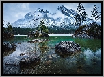 Jezioro Hintersee, Bawaria, Niemcy, Góry, Skały, Drzewa