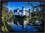Staw, Drzewa, Zamek w Boxtel, Stapelen Castle, Boxtel, Holandia