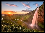 Islandia, Wodospad Seljalandsfoss,  Zachód słońca