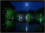 Japonia, Wyspa Honsiu, Miasto Nara, Nara Park, Altana Ukimido Pavilion, Staw, Księżyc, Noc, Drzewa, Odbicie