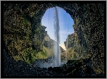 Skały, Jaskinia, Wodospad Kvernufoss, Islandia