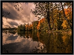 Jesień, Jezioro, Chmury, Drzewa
