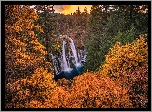 Wodospad, Burney Falls, Jesień, Drzewa, Park Stanowy McArthur Burney Falls, Kalifornia, Stany Zjednoczone