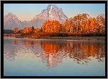 Jesień, Park Narodowy Grand Teton, Rzeka, Snake River, Góry, Teton Range, Drzewa, Jesień, Stan Wyoming, Stany Zjednoczone