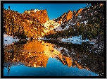 Stany Zjednoczone, Kolorado, Park Narodowy Gór Skalistych, Góry, Jezioro, Dream Lake, Lasy, Odbicie, Jesień