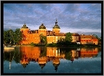 Zamek, Jezioro, Żaglówka