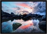 Chmury, Kamienie, Jezioro