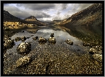  Anglia, Kumbria, Kraina Lake District, Jezioro Buttermere, Góry, Kamienie