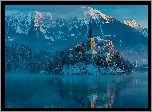 Domy, Kościół, Zima, Góry, Jezioro, Bled, Słowenia