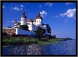 Rzeka, Zamek