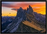 Włochy, Park krajobrazowy Puez Odle, Dolomity, Góry, Masyw Odle, Zachód słońca