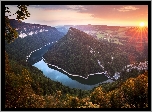 Szwajcaria, Neuchatel, Wzgórza, Jezioro Lac de Moron, Tama Chatelot, Drzewa, Las, Promienie słońca, Mgła