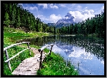 Góry, Dolomity, Las, Drzewa, Jezioro, Antorno Lake, Mostek, Trawa, Chmury, Włochy
