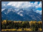 Stany Zjednoczone, Utah, Park Narodowy Grand Teton, Góry, Chmury, Las, Drzewa, Jesień