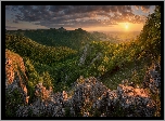 Słowacja, Góry, Małe Karpaty, Skały, Wschód słońca, Lasy