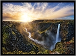 Islandia, Rzeka Fossá, Wodospad Háifoss, Wschód słońca, Chmury, Mgła