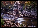 Młyn, Glade Creek Grist Mill, Most, Rzeka New River Gorge, Kamienie, Skała, Park Babcock State, Wirginia Zachodnia, Stany Zjednoczone